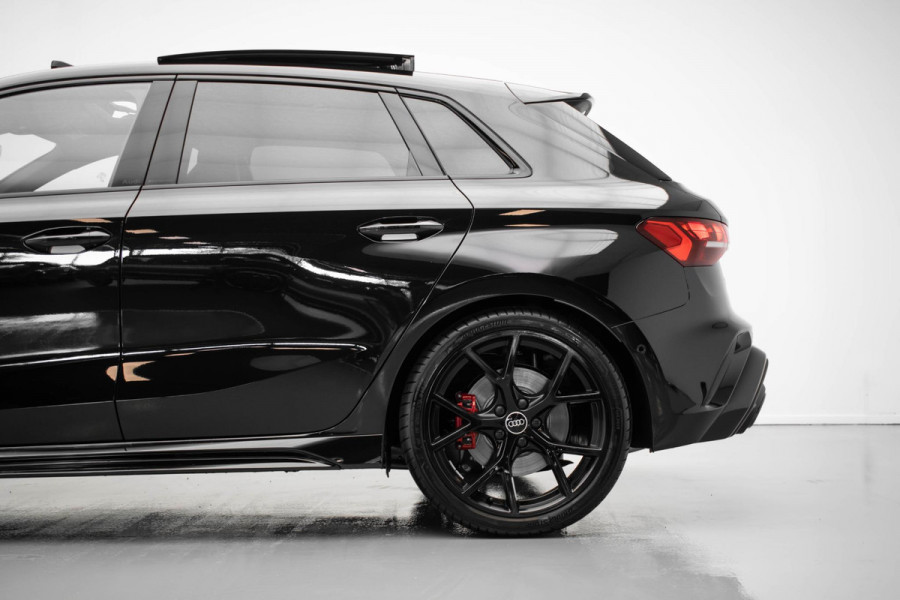 Audi RS3 Sportback 2.5 TFSI quattro |Pano|Kuipstoel|Sonos|HUD|