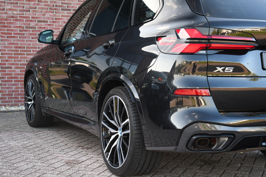 BMW X5 xDrive50e M-Sport Pro Pano B&W Trekh Alc-hemel 360 ACC Comf-zetel Soft-cl BTW-AUTO!