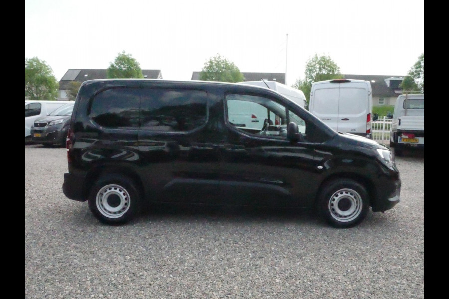 Opel Combo 1.5D 100PK, L1H1, Airco