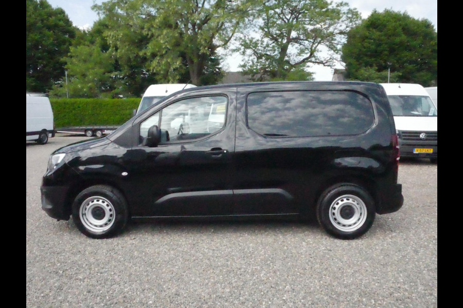 Opel Combo 1.5D 100PK, L1H1, Airco
