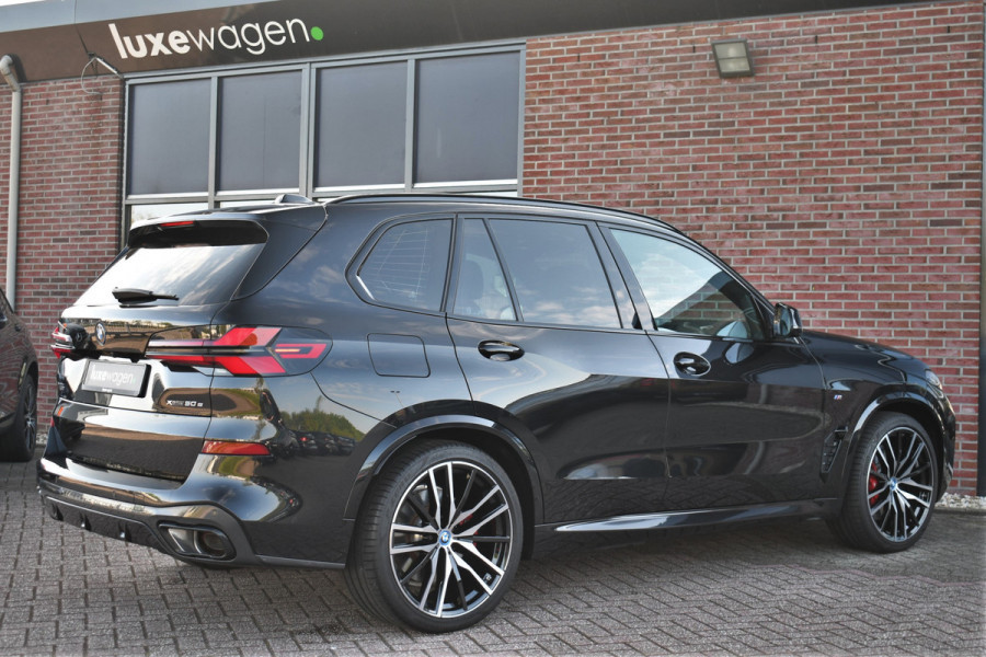BMW X5 xDrive50e M-Sport Pro Pano B&W Trekh Alc-hemel 360 ACC Comf-zetel Soft-cl BTW-AUTO!