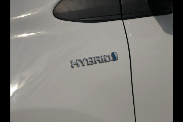 Toyota Yaris 1.5 Hybrid Aspiration | Camera, Cruise, Trekhaak, Climate, Regensens. El. Ramen/Spiegels | Dealeronderhouden | NAP |