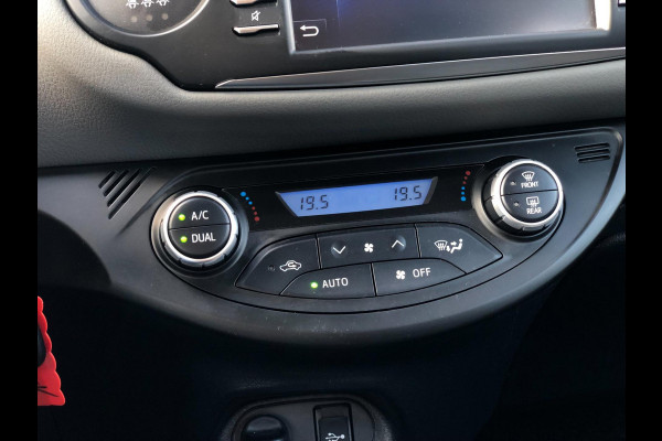 Toyota Yaris 1.5 Hybrid Aspiration | Camera, Cruise, Trekhaak, Climate, Regensens. El. Ramen/Spiegels | Dealeronderhouden | NAP |