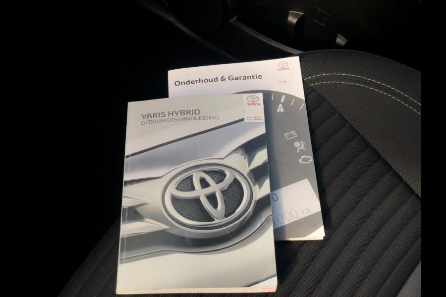 Toyota Yaris 1.5 Hybrid Aspiration | Camera, Cruise, Trekhaak, Climate, Regensens. El. Ramen/Spiegels | Dealeronderhouden | NAP |