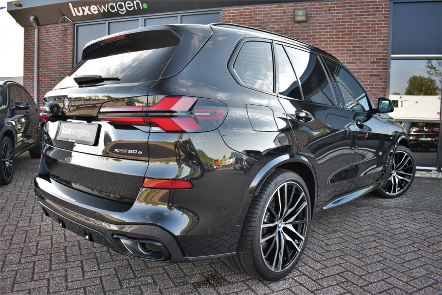 BMW X5 xDrive50e M-Sport Pro Pano B&W Trekh Alc-hemel 360 ACC Comf-zetel Soft-cl BTW-AUTO!