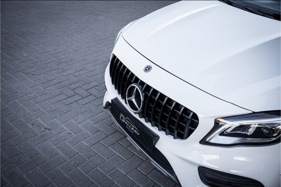 Mercedes-Benz GLA GLA200 Premium Plus - AMG Line | Panorama | Camera | Navi | Stoelverwarming