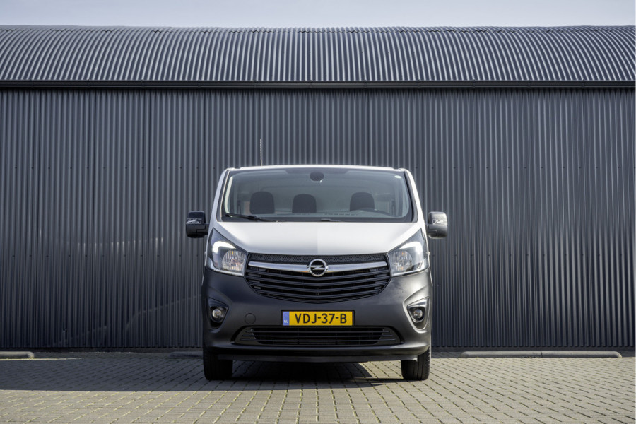 Opel Vivaro 1.6 CDTI L2H1 125PK | 3-Zits | Inrichting | Omvormer | Camera | Navigatie | Cruise | Airco | PDC | Euro 6