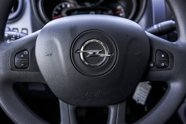 Opel Vivaro 1.6 CDTI L2H1 125PK | 3-Zits | Inrichting | Omvormer | Camera | Navigatie | Cruise | Airco | PDC | Euro 6