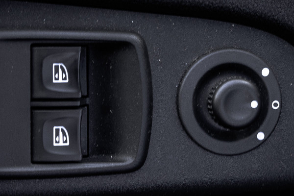Opel Vivaro 1.6 CDTI L2H1 125PK | 3-Zits | Inrichting | Omvormer | Camera | Navigatie | Cruise | Airco | PDC | Euro 6