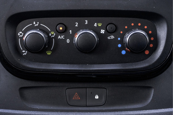 Opel Vivaro 1.6 CDTI L2H1 125PK | 3-Zits | Inrichting | Omvormer | Camera | Navigatie | Cruise | Airco | PDC | Euro 6