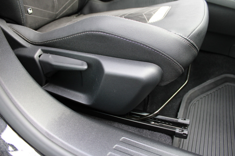 Opel Mokka 1.2 Turbo Ultimate | Led | Camera | BLIS | Adaptieve Cruise | Keyless | Winterpack