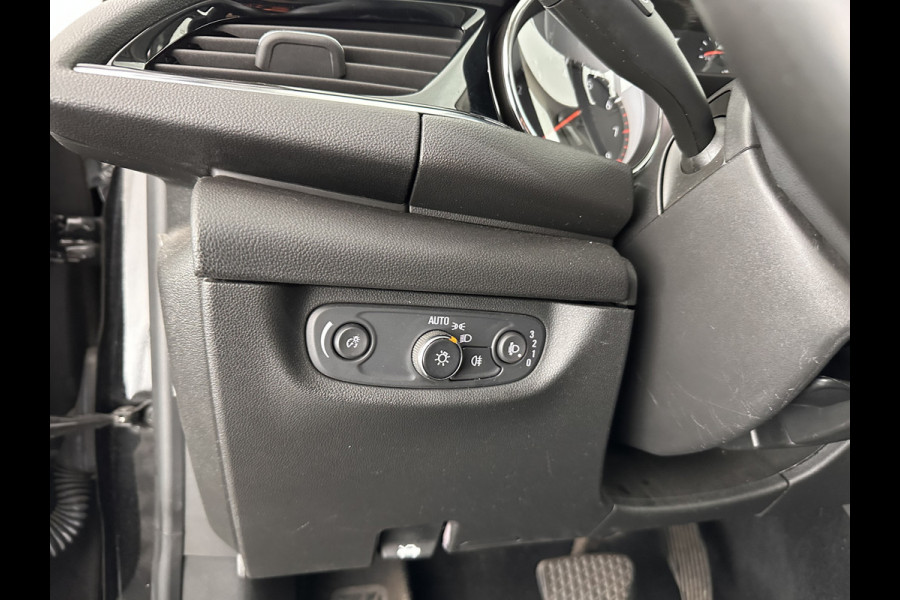 Opel Insignia Sports Tourer 1.5 Turbo Business Executive Aut. *NAVI-FULLMAP | 1/2LEATHER | KEYLESS | DAB+ | COMFORT-SEATS | 18''ALU | ECC | PDC | CRUISE*
