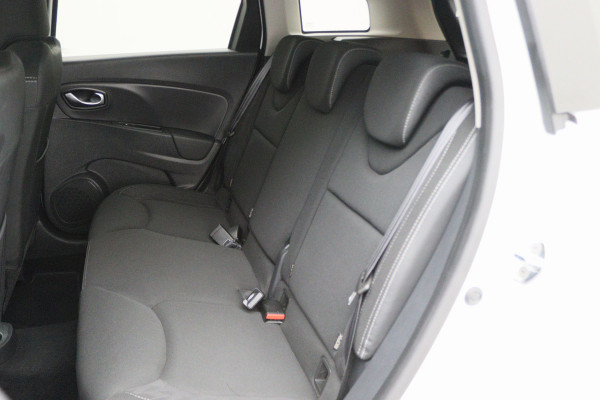 Renault Clio Estate 0.9 TCe Limited Airco, Cruise, Apple Carply, Bluetooth, Navigatie, DAB, KeyLess, PDC, 16''