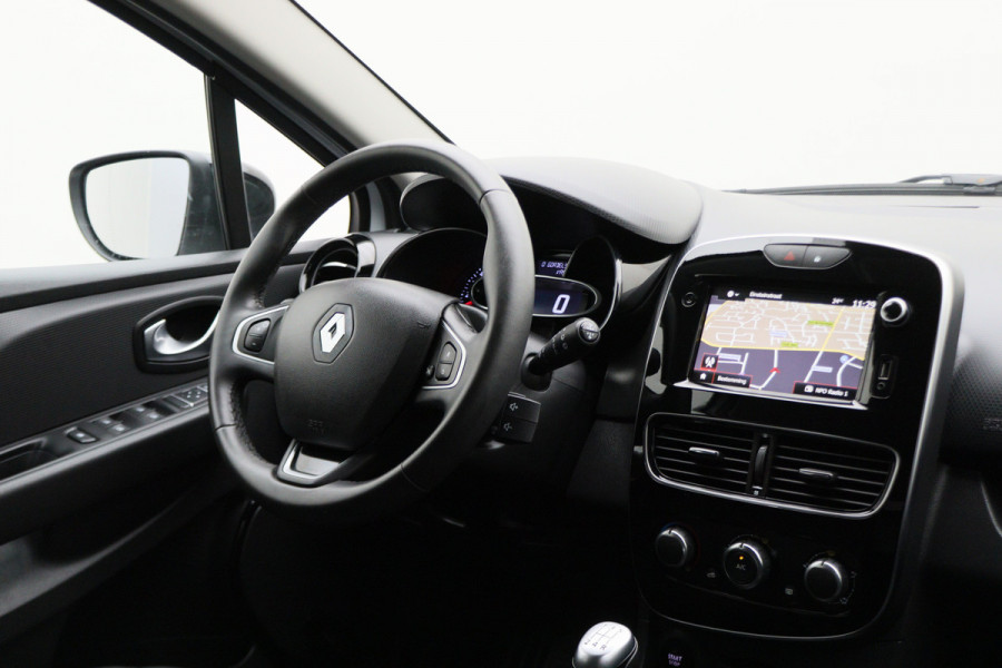 Renault Clio Estate 0.9 TCe Limited Airco, Cruise, Apple Carply, Bluetooth, Navigatie, DAB, KeyLess, PDC, 16''