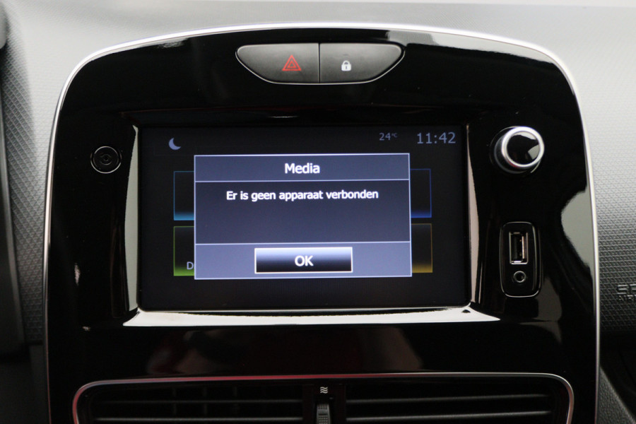 Renault Clio Estate 0.9 TCe Limited Airco, Cruise, Apple Carply, Bluetooth, Navigatie, DAB, KeyLess, PDC, 16''
