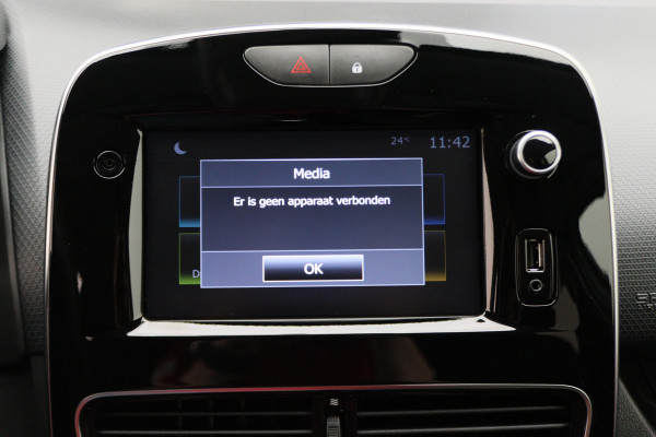 Renault Clio Estate 0.9 TCe Limited Airco, Cruise, Apple Carply, Bluetooth, Navigatie, DAB, KeyLess, PDC, 16''