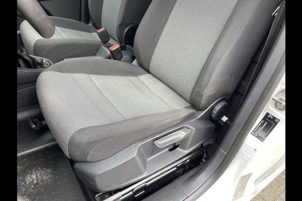 Volkswagen Caddy 2.0 TDI L2H1 BMT Maxi Comfortline / vaste prijs rijklaar € 13.450 ex btw / euro 6 / bpm vrij / lease vanaf € 227 / airco / cruise / trekhaak / imperial / ingerichte laadruimte !