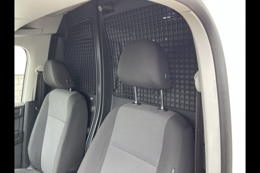 Volkswagen Caddy 2.0 TDI L2H1 BMT Maxi Comfortline / vaste prijs rijklaar € 13.450 ex btw / euro 6 / bpm vrij / lease vanaf € 227 / airco / cruise / trekhaak / imperial / ingerichte laadruimte !