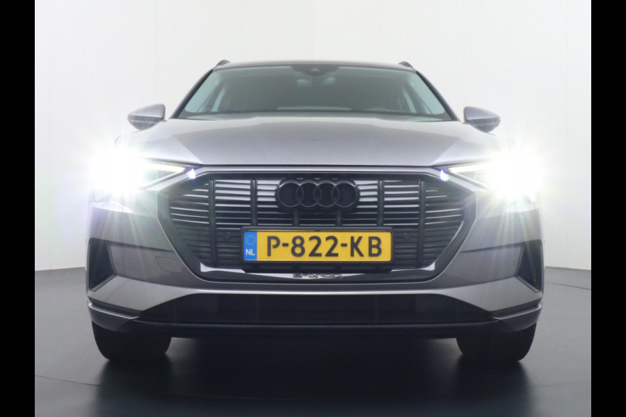 Audi e-tron Sportback 55 Quattro 408pk 95kWh Luchtvering Adaptive-Cruise Apple Carplay Android Trekhaak Elektr.Sport-Stoel+Leder/Alcantara+Verwarmd+Ge Keyless Audi sound system Lane-Assist Audi-smartphone-interface Rijstrooksensor Wifi Fase 3 Laden