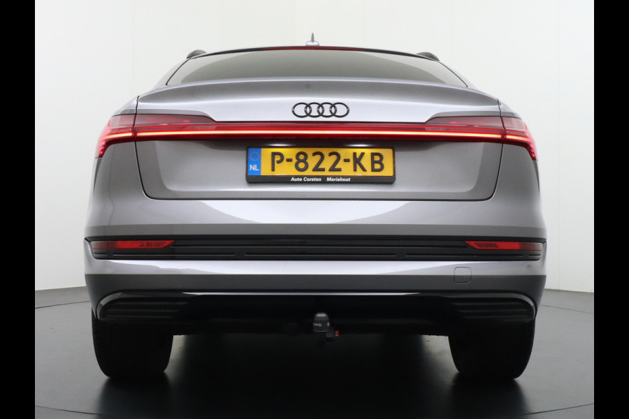 Audi e-tron Sportback 55 Quattro 408pk 95kWh Luchtvering Adaptive-Cruise Apple Carplay Android Trekhaak Elektr.Sport-Stoel+Leder/Alcantara+Verwarmd+Ge Keyless Audi sound system Lane-Assist Audi-smartphone-interface Rijstrooksensor Wifi Fase 3 Laden