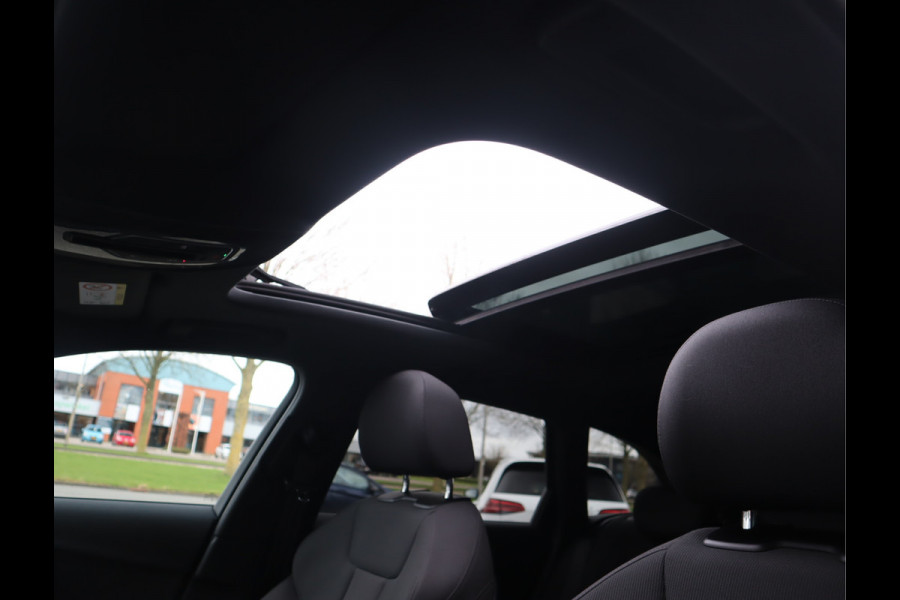 Audi A4 Avant 35 TFSI Sport Lease Edition / Panoramadak