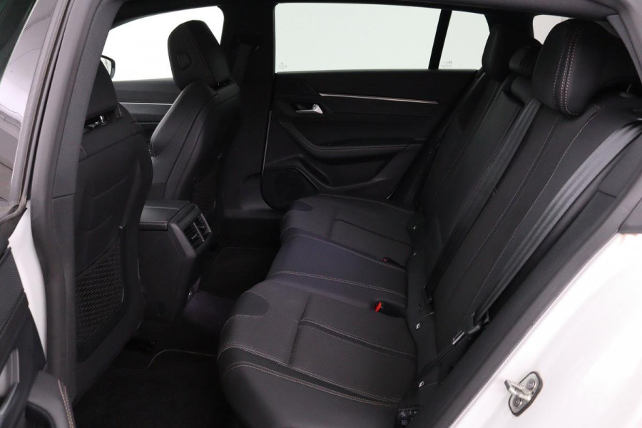 Peugeot 508 1.6 HYbrid GT | Panoramadak | Stoelverwarming | Adaptive cruise | Carplay | Camera | Half leder | Keyless | Navigatie | PHEV