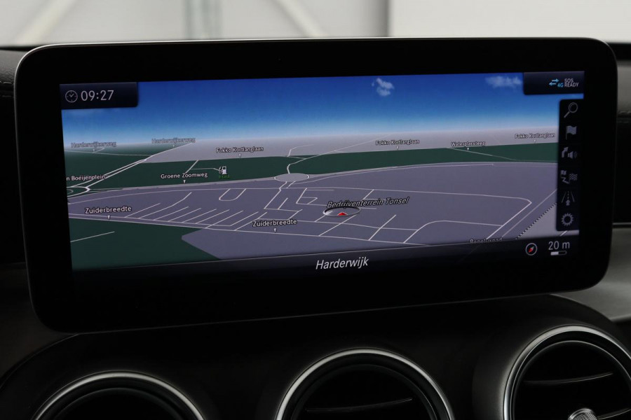 Mercedes-Benz C-Klasse 300e AMG Limited | Panoramadak | Stoelverwarming | 360 camera | Matrix LED | Carplay | Trekhaak | Leder/Alcantara | Climate control
