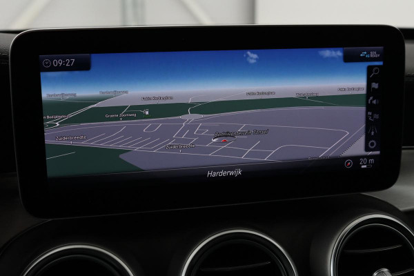 Mercedes-Benz C-Klasse 300e AMG Limited | Panoramadak | Stoelverwarming | 360 camera | Matrix LED | Carplay | Trekhaak | Leder/Alcantara | Climate control