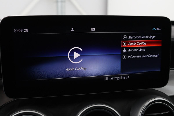 Mercedes-Benz C-Klasse 300e AMG Limited | Panoramadak | Stoelverwarming | 360 camera | Matrix LED | Carplay | Trekhaak | Leder/Alcantara | Climate control