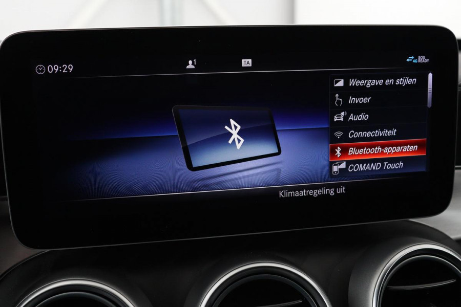 Mercedes-Benz C-Klasse 300e AMG Limited | Panoramadak | Stoelverwarming | 360 camera | Matrix LED | Carplay | Trekhaak | Leder/Alcantara | Climate control