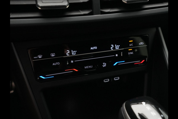 Volkswagen Polo 1.0 TSI R-Line 95 pk Led Apple Carcplay 17'' Velgen 21