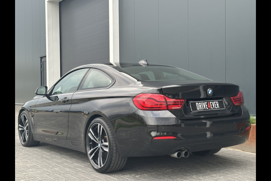 BMW 4 Serie Coupé 420i Cent Exec M2018 NAVI PDC SPORTVELGEN CLIMATE ELEK PAKKET