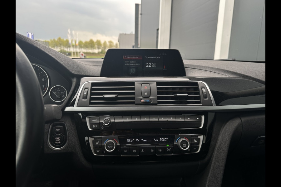 BMW 4 Serie Coupé 420i Cent Exec M2018 NAVI PDC SPORTVELGEN CLIMATE ELEK PAKKET
