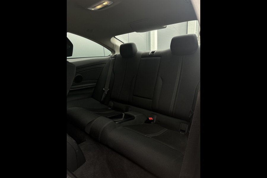 BMW 4 Serie Coupé 420i Cent Exec M2018 NAVI PDC SPORTVELGEN CLIMATE ELEK PAKKET
