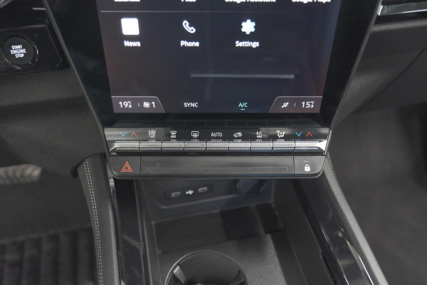 Renault Austral Mild Hybrid 160 X-Tronic Techno | Panoramadak | 360 Camera | Dodehoekdetectie | Apple Carplay