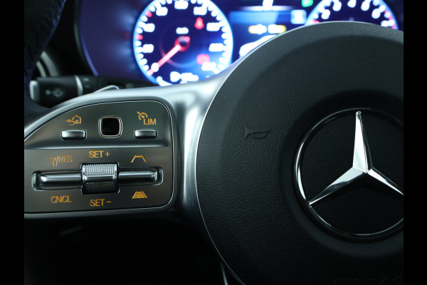 Mercedes-Benz C-Klasse Estate 300 e Business Solution AMG Panoramadak | Multispaaks lichtmetalen velgen | Navigatie | Parking support | | Inclusief 24 maanden MB Certified garantie voor Europa.