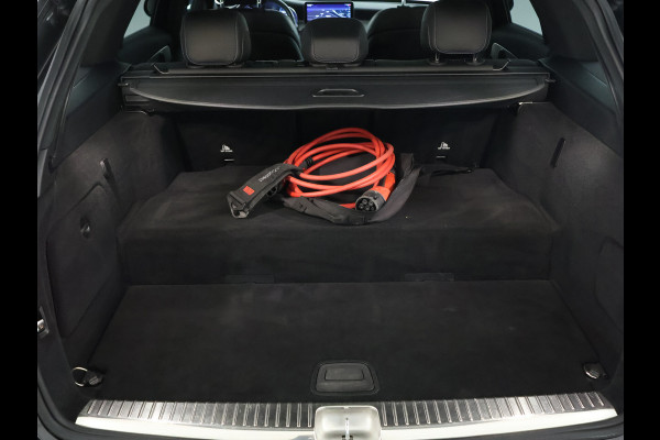 Mercedes-Benz C-Klasse Estate 300 e Business Solution AMG Panoramadak | Multispaaks lichtmetalen velgen | Navigatie | Parking support | | Inclusief 24 maanden MB Certified garantie voor Europa.