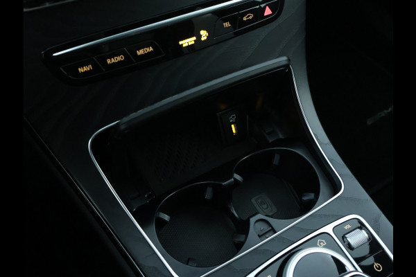 Mercedes-Benz C-Klasse Estate 300 e Business Solution AMG Panoramadak | Multispaaks lichtmetalen velgen | Navigatie | Parking support | | Inclusief 24 maanden MB Certified garantie voor Europa.