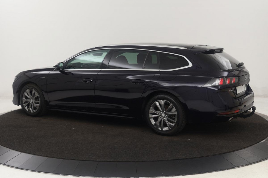 Peugeot 508 1.6 HYbrid Allure | Stoelverwarming | Carplay | Camera | Trekhaak | Navigatie | Climate control | Half leder | Cruise control | PHEV