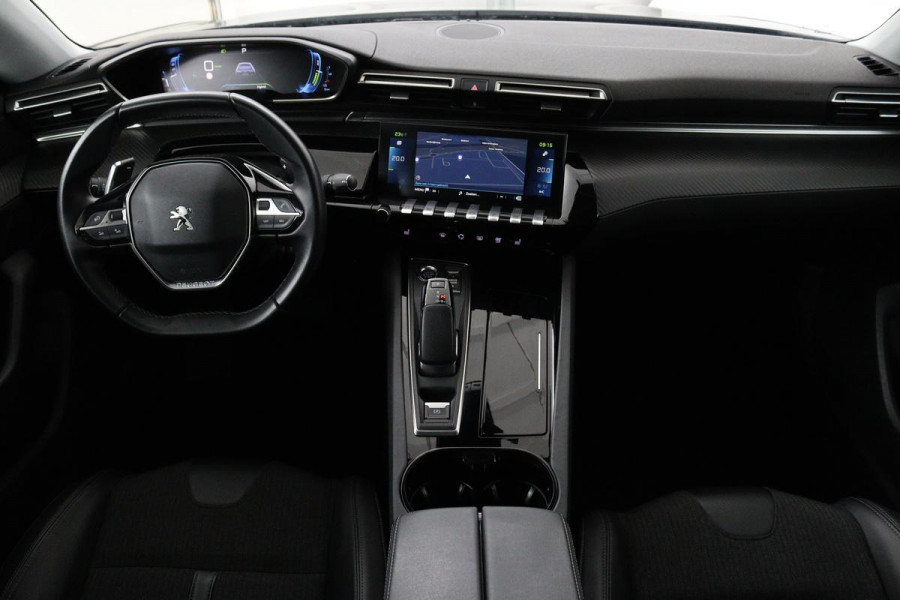 Peugeot 508 1.6 HYbrid Allure | Stoelverwarming | Carplay | Camera | Trekhaak | Navigatie | Climate control | Half leder | Cruise control | PHEV