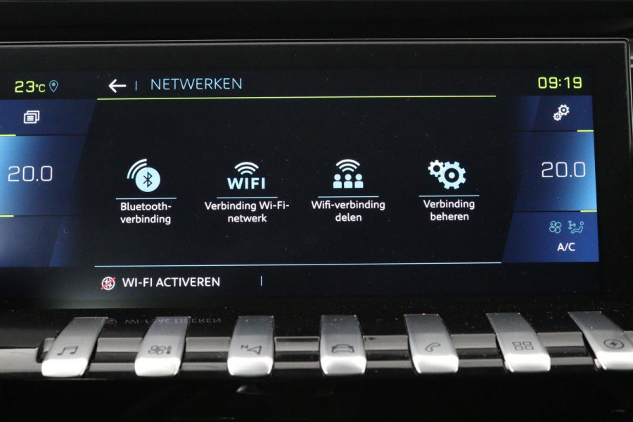 Peugeot 508 1.6 HYbrid Allure | Stoelverwarming | Carplay | Camera | Trekhaak | Navigatie | Climate control | Half leder | Cruise control | PHEV