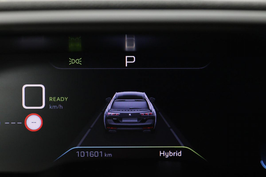 Peugeot 508 1.6 HYbrid Allure | Stoelverwarming | Carplay | Camera | Trekhaak | Navigatie | Climate control | Half leder | Cruise control | PHEV