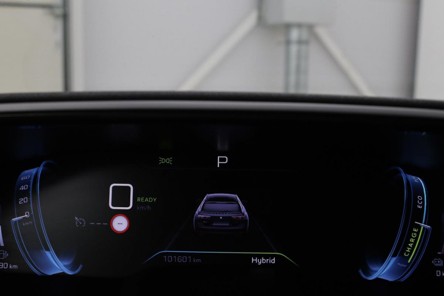 Peugeot 508 1.6 HYbrid Allure | Stoelverwarming | Carplay | Camera | Trekhaak | Navigatie | Climate control | Half leder | Cruise control | PHEV