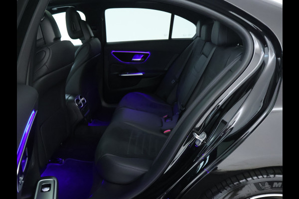 Mercedes-Benz C-Klasse 300 e AMG Plug-In Hybride | Panoramadak | Lichtmetalen velgen | Parking support met camera achter | Navigatie | Inclusief 24 maanden MB Certified garantie voor Europa.