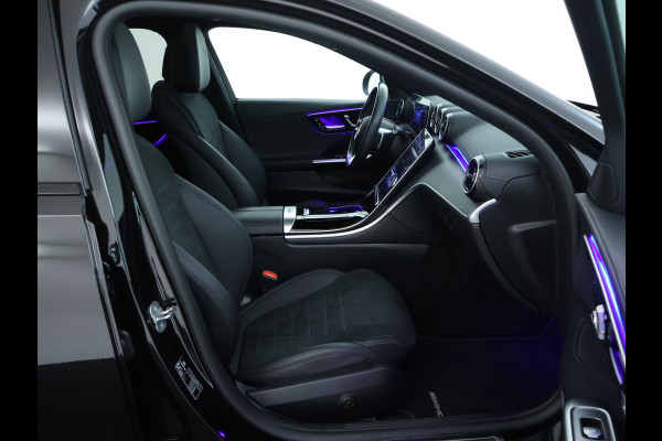 Mercedes-Benz C-Klasse 300 e AMG Plug-In Hybride | Panoramadak | Lichtmetalen velgen | Parking support met camera achter | Navigatie | Inclusief 24 maanden MB Certified garantie voor Europa.