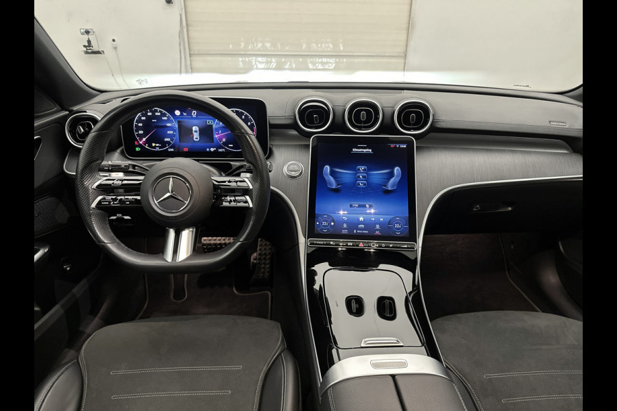 Mercedes-Benz C-Klasse 200 Launch Edition AMG Line | Multispaaks lichtmetalen velgen | Panoramadak | Navigatie | Parking support met camera achter | Inclusief 24 maanden MB Certified garantie voor Europa.