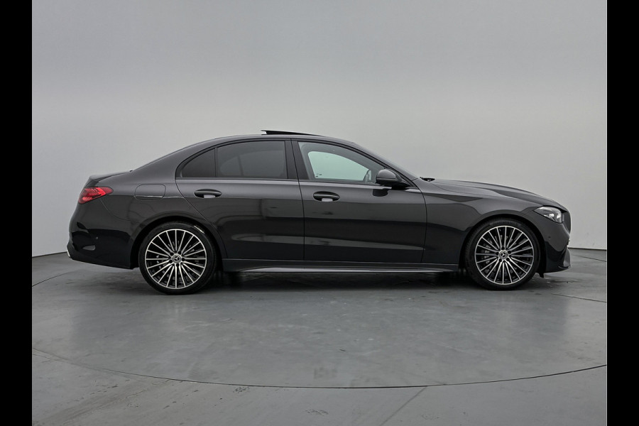 Mercedes-Benz C-Klasse 200 Launch Edition AMG Line | Multispaaks lichtmetalen velgen | Panoramadak | Navigatie | Parking support met camera achter | Inclusief 24 maanden MB Certified garantie voor Europa.