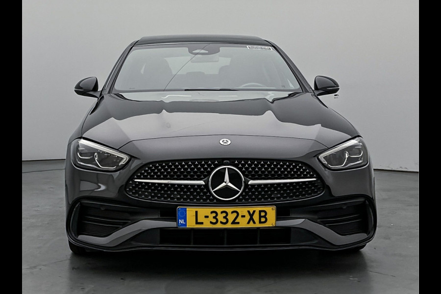 Mercedes-Benz C-Klasse 200 Launch Edition AMG Line | Multispaaks lichtmetalen velgen | Panoramadak | Navigatie | Parking support met camera achter | Inclusief 24 maanden MB Certified garantie voor Europa.