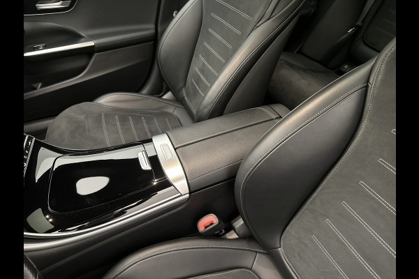 Mercedes-Benz C-Klasse 200 Launch Edition AMG Line | Multispaaks lichtmetalen velgen | Panoramadak | Navigatie | Parking support met camera achter | Inclusief 24 maanden MB Certified garantie voor Europa.