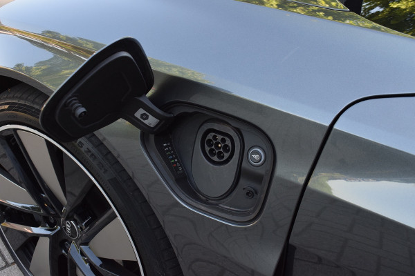Audi e-tron GT edition 93 kWh | 4-wielbesturing | Leer | B&O | Head-Up